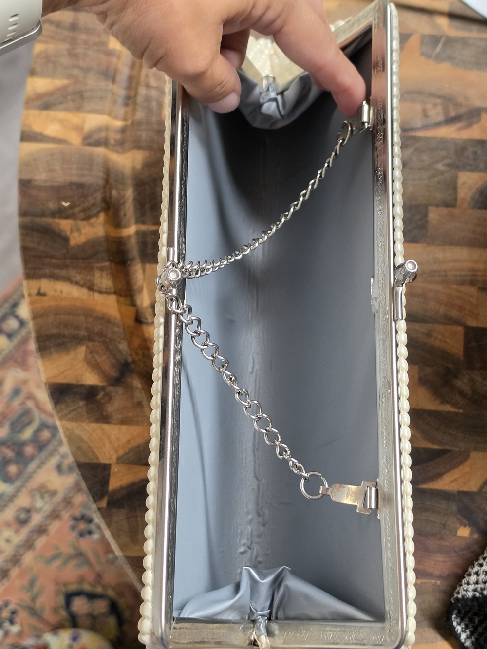 Vintage Cream Pearl-Textured Cocktail Clutch - Picture 4 of 12